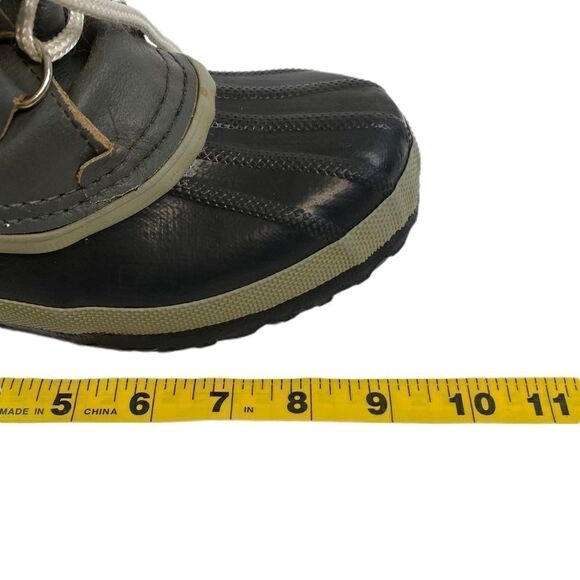 Sorel Unisex Gray Black Waterproof Faux Fur Lined Winter Snow Boots Size 3 Wool - Picture 7 of 9